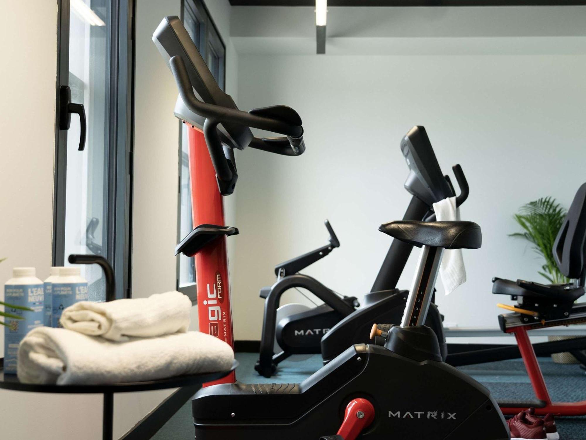 Ibis Styles Dreux Centre Gare Otel Dış mekan fotoğraf