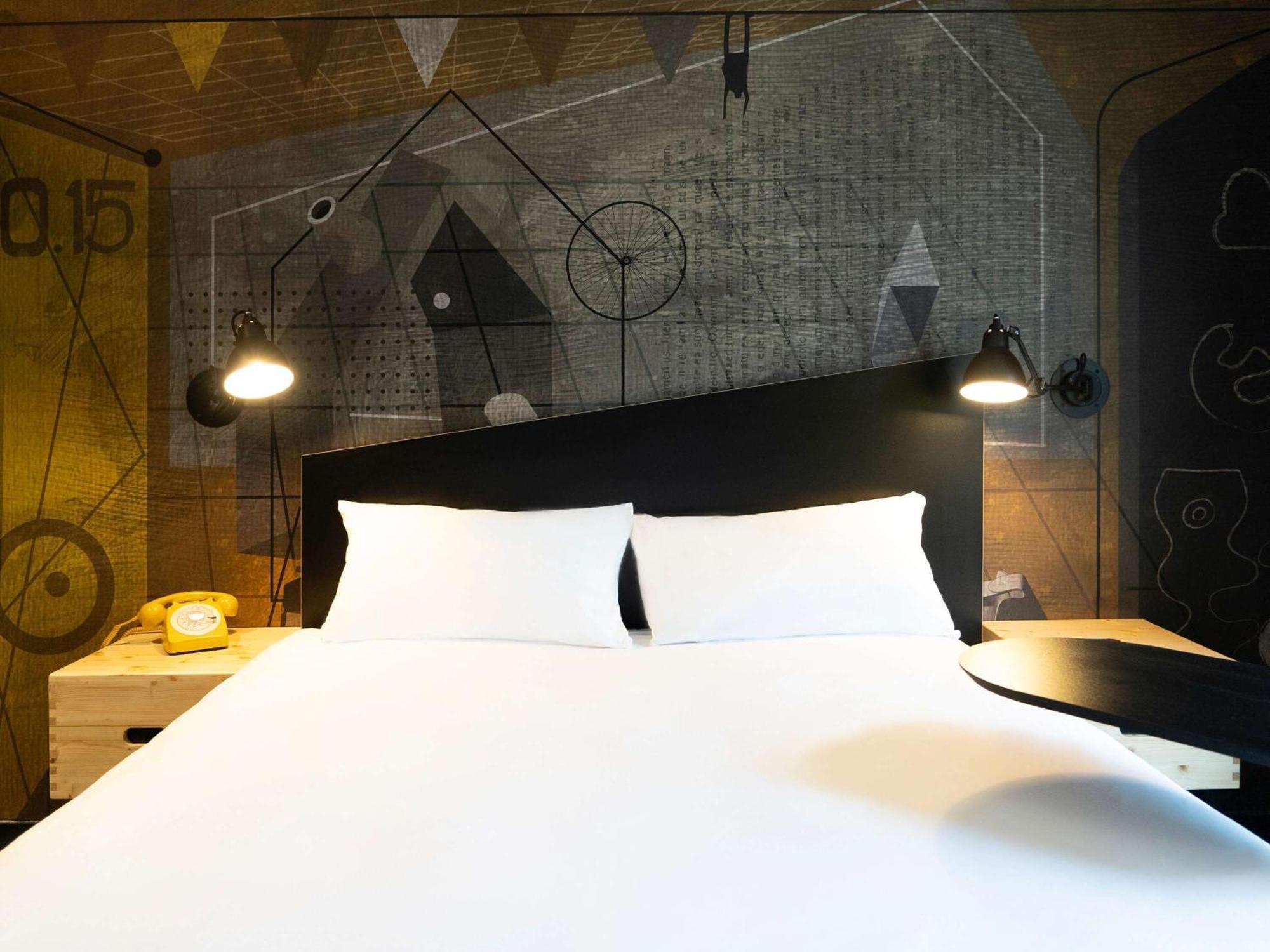 Ibis Styles Dreux Centre Gare Otel Dış mekan fotoğraf