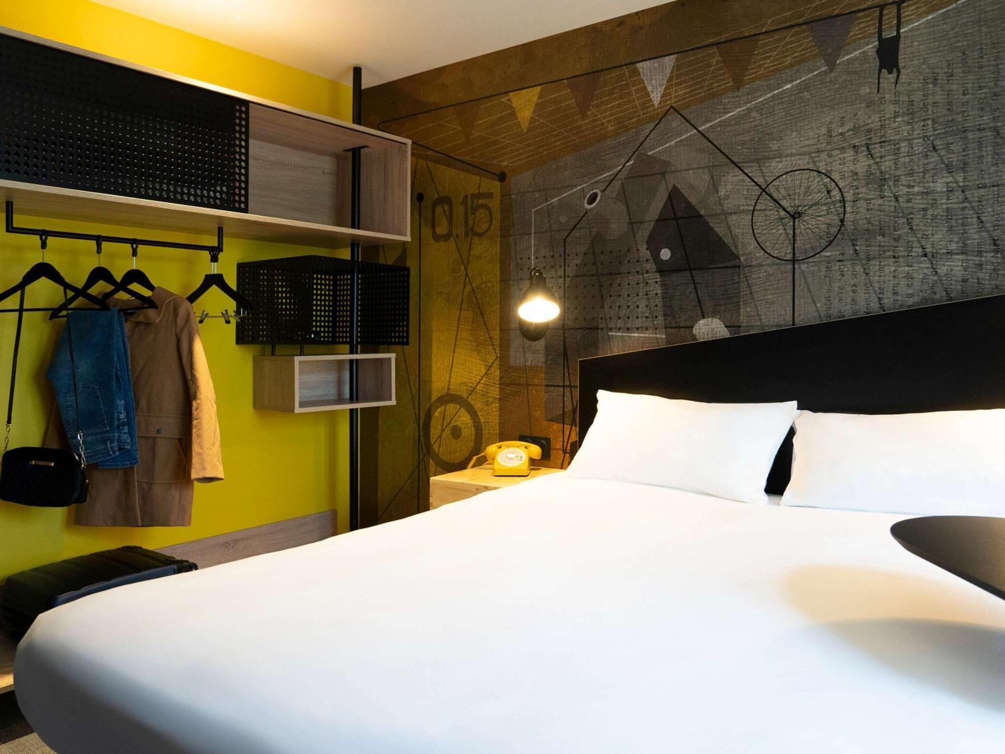 Ibis Styles Dreux Centre Gare Otel Dış mekan fotoğraf