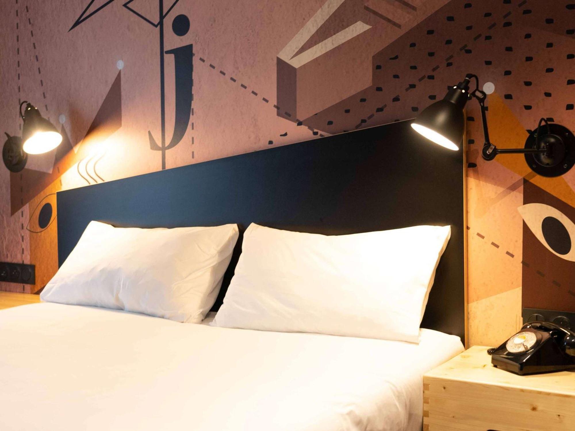 Ibis Styles Dreux Centre Gare Otel Dış mekan fotoğraf