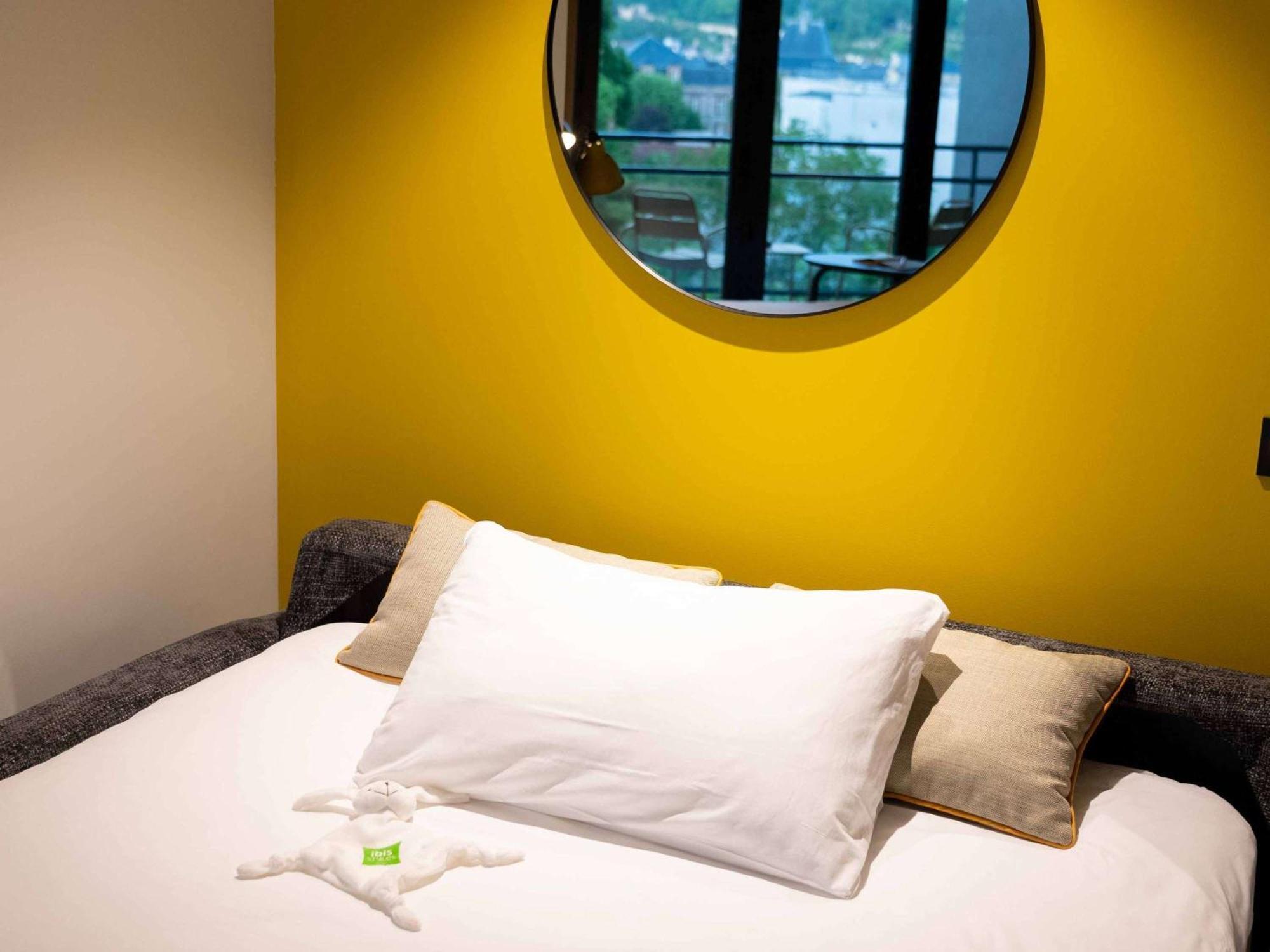 Ibis Styles Dreux Centre Gare Otel Dış mekan fotoğraf