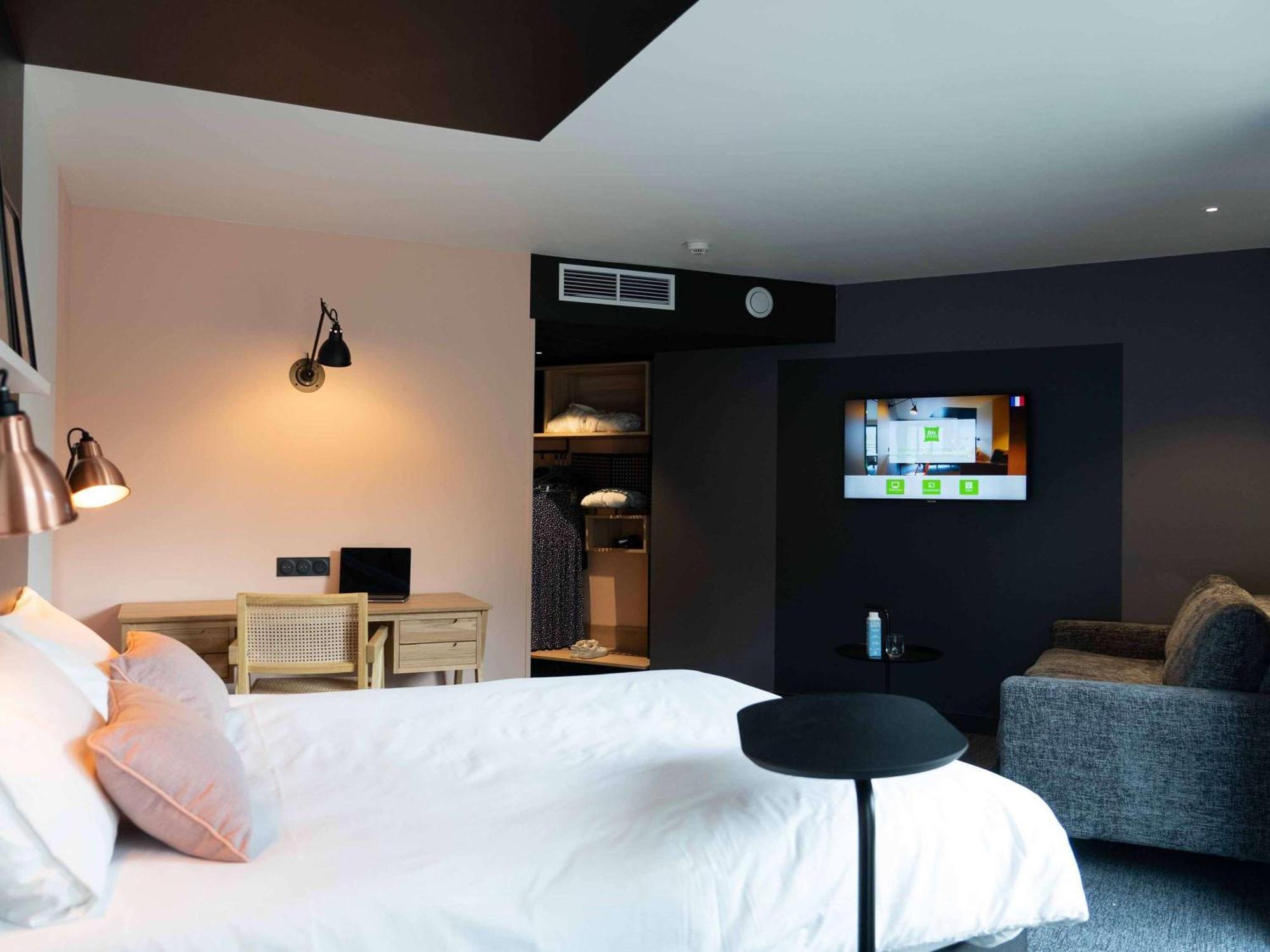 Ibis Styles Dreux Centre Gare Otel Dış mekan fotoğraf